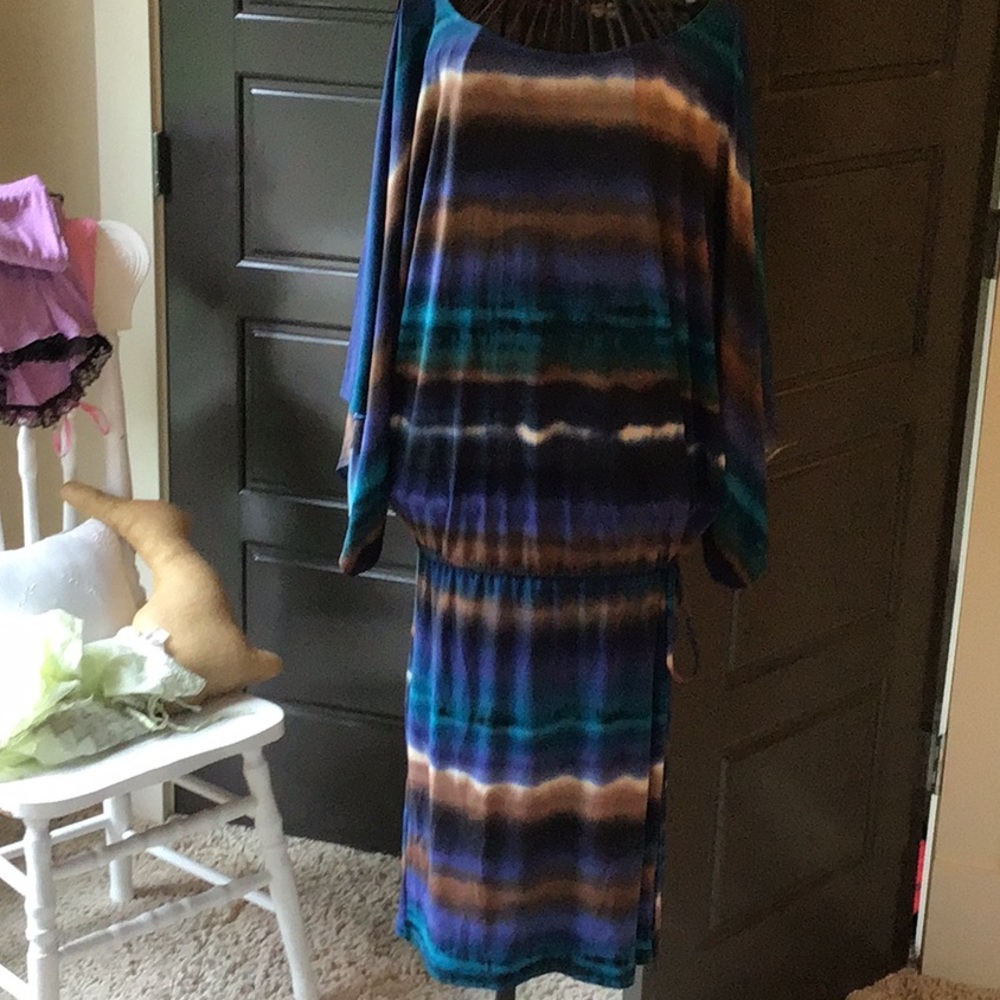 Beautiful multi-color dress!